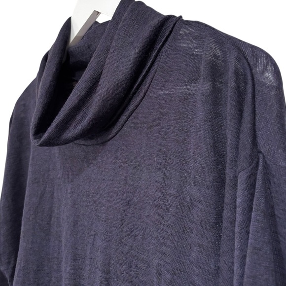 DKNY Dark Navy Blue Sheer Long Sleeve Top Size Medium NWT Womens - Picture 3 of 12